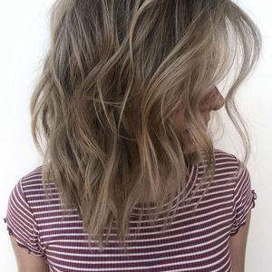 Meet your Posher, Ella